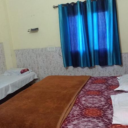 Anand Guest House Mathura Luaran gambar