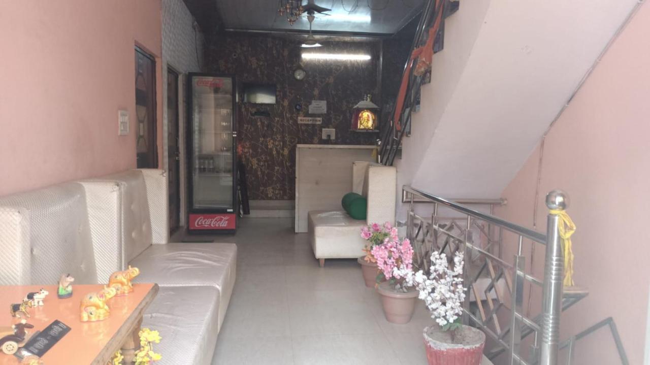 Anand Guest House Mathura Luaran gambar